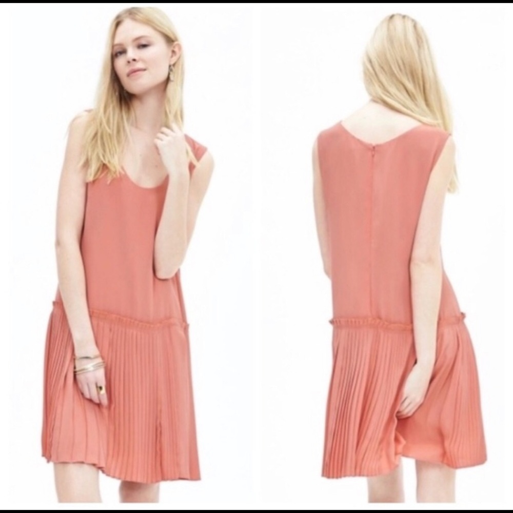 Peach banana republic pleated casual dress.